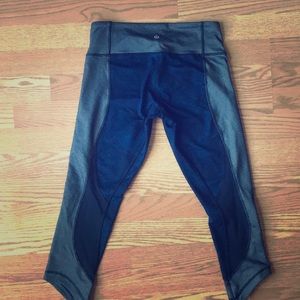 Perfect condition lululemon yoga pants